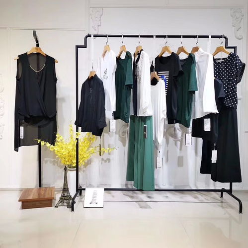 【星期天服裝尾貨集散地天津服裝廠尾貨批發價】- 